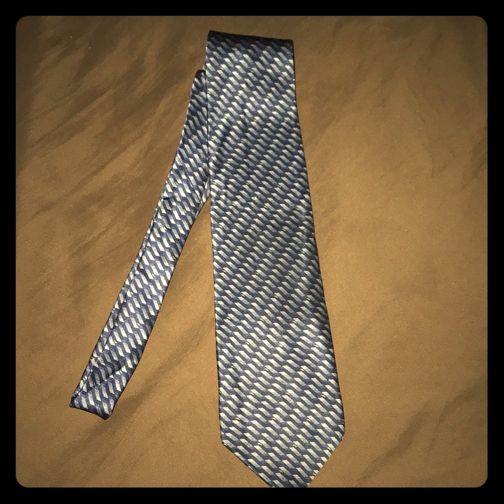 Silk tie